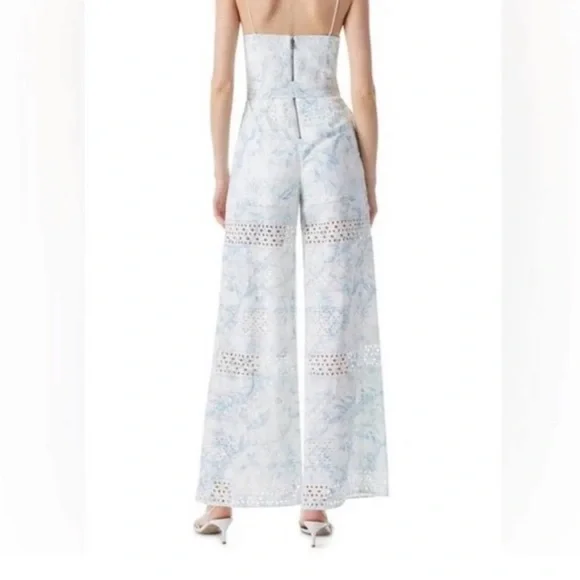 Alice & Olivia nwt floral lace jumper